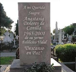 Estos 20 epitafios escritos en lápidas del cementerio te harán reír mucho